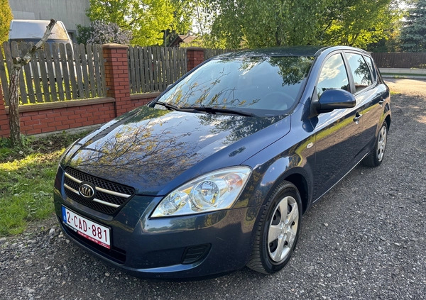 Kia Ceed cena 17900 przebieg: 161000, rok produkcji 2008 z Wojnicz małe 172